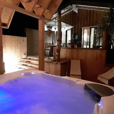 فيلا Le Petit Coin De Paradis لاكانو المظهر الخارجي الصورة